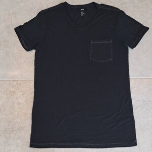 Men's H&M Black V-Neck T-Shirt
